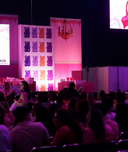 Mundo Mujer 2026 impulsó el talento y el liderazgo femenino en Poliforum León
