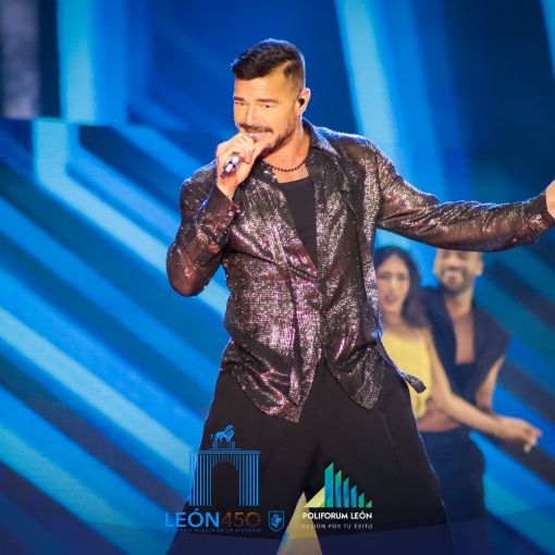 Ricky Martin hace vibrar a León en una noche histórica en Poliforum León