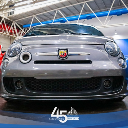Auto Retro 2024: Un Viaje por la Historia del Automovilismo en León